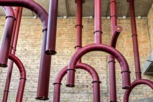 13 Creative Ways to Make Exposed Pipes Chic in Any Room – Home Stratosphere