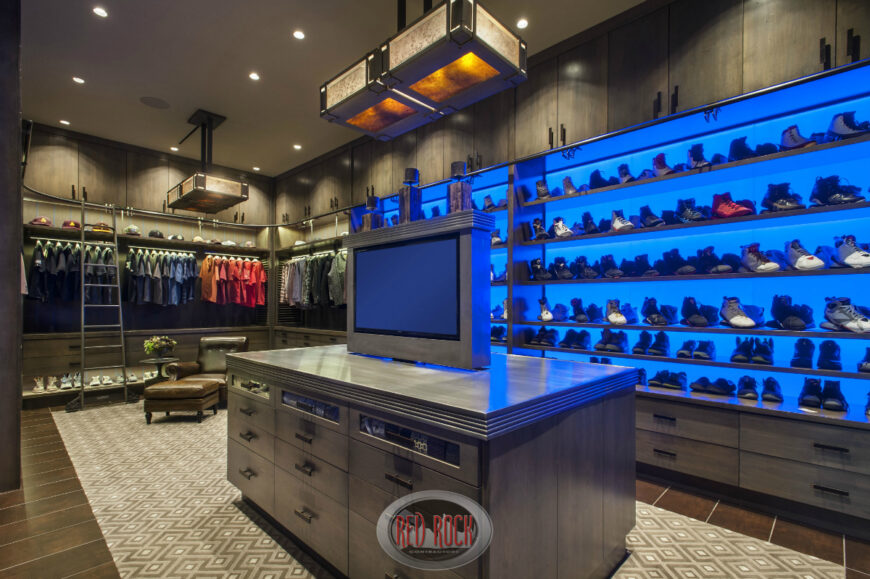 31 “Jaw-Dropping” Rustic Interior Designs by Red Rock & Angelica Henry ...