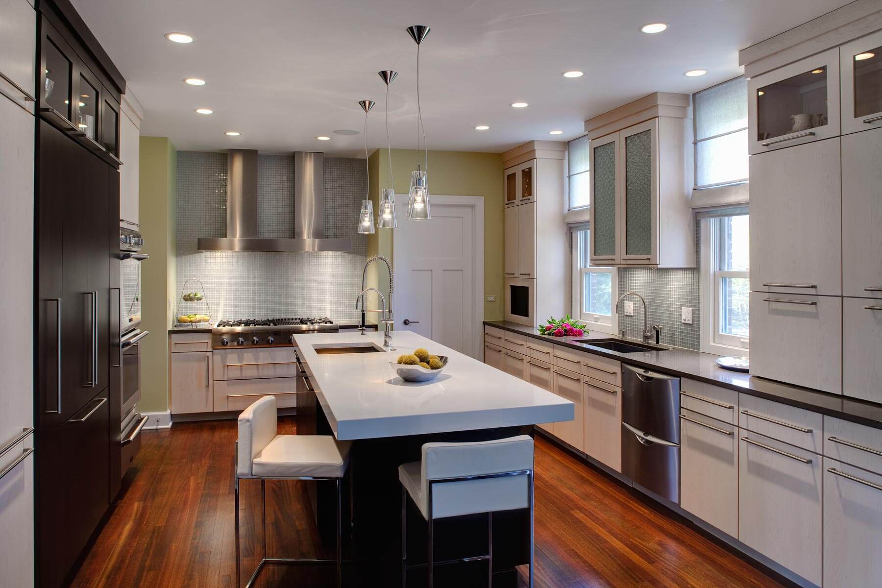 Clean Lines and Soft Light & Colors Brighten Up this Contemporary ...