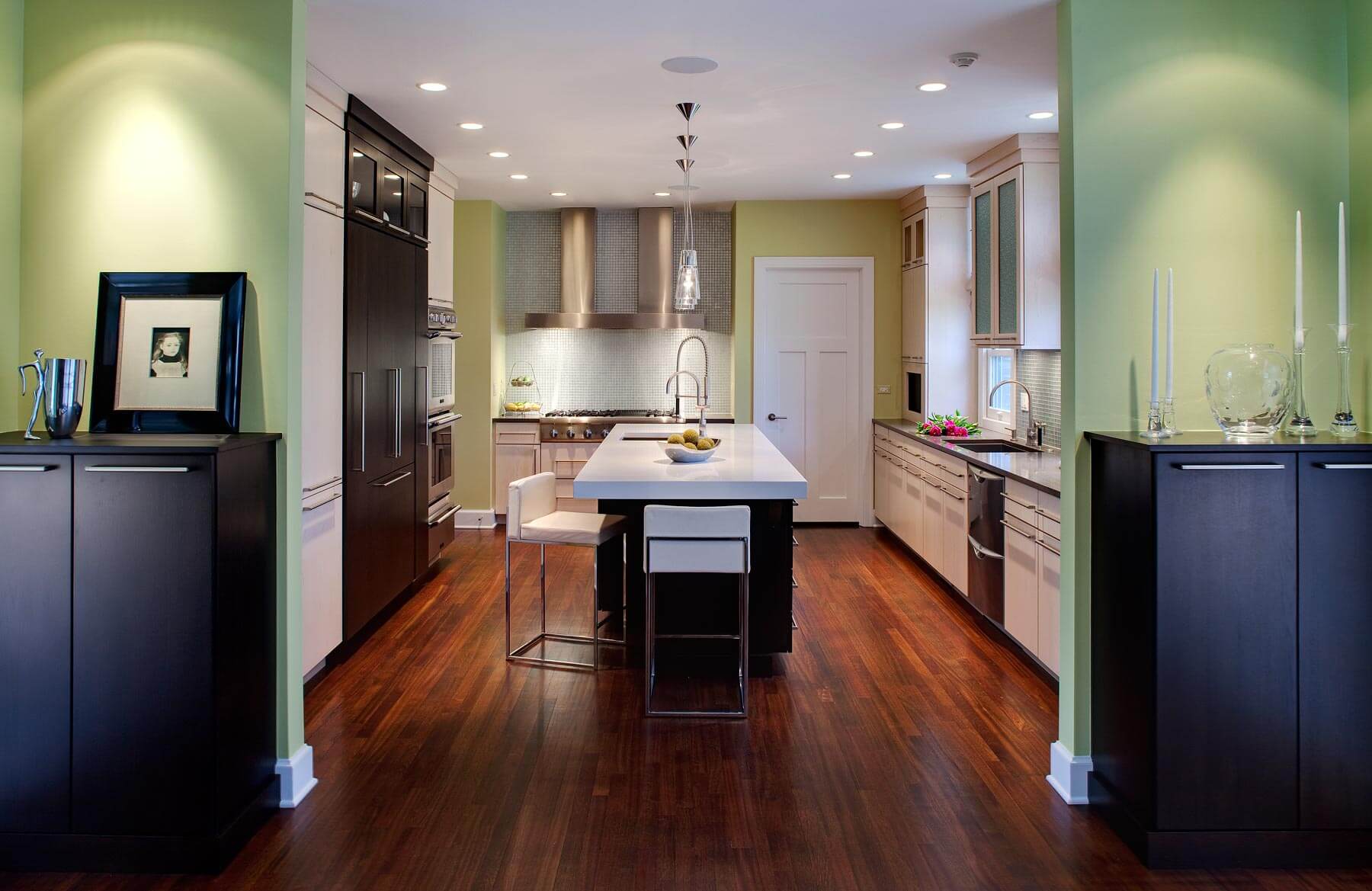 Clean Lines and Soft Light & Colors Brighten Up this Contemporary ...