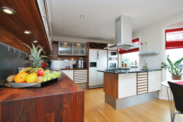 23 Gorgeous G-Shaped Kitchen Designs – Home Stratosphere