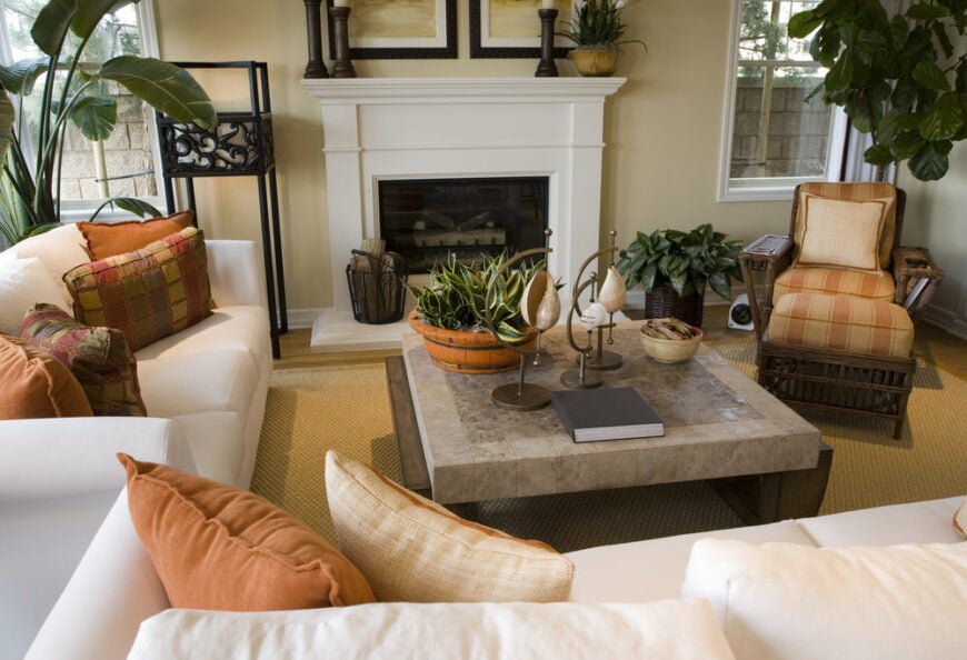 72 Living Rooms with White Furniture (Sofas and Chairs)