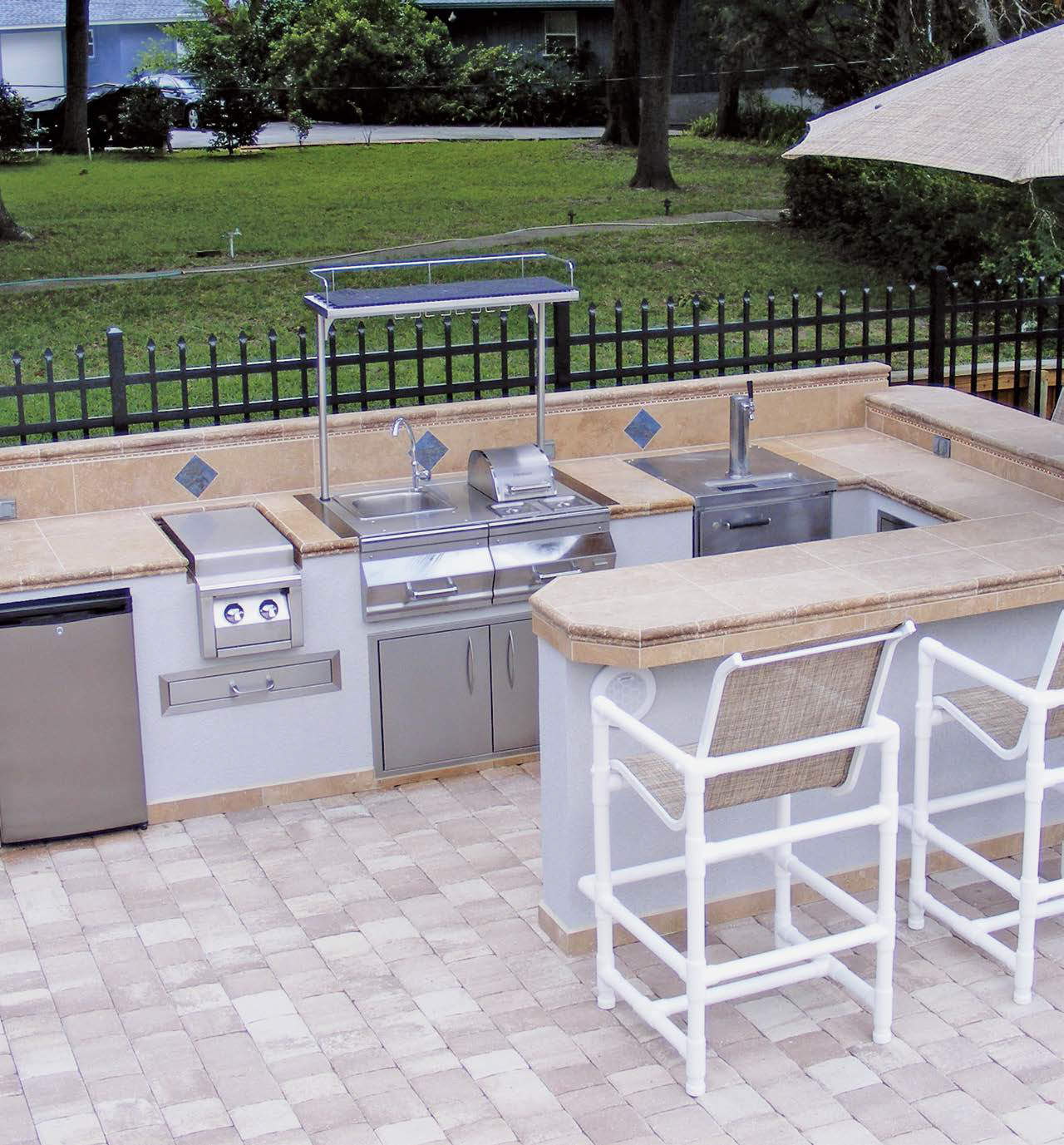 101 Outdoor Kitchen Ideas and Designs (Photos)