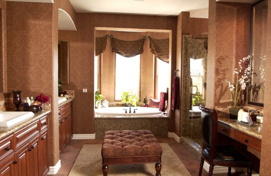 45 Alcove Bathtub Ideas (Photo Examples) - Home Stratosphere
