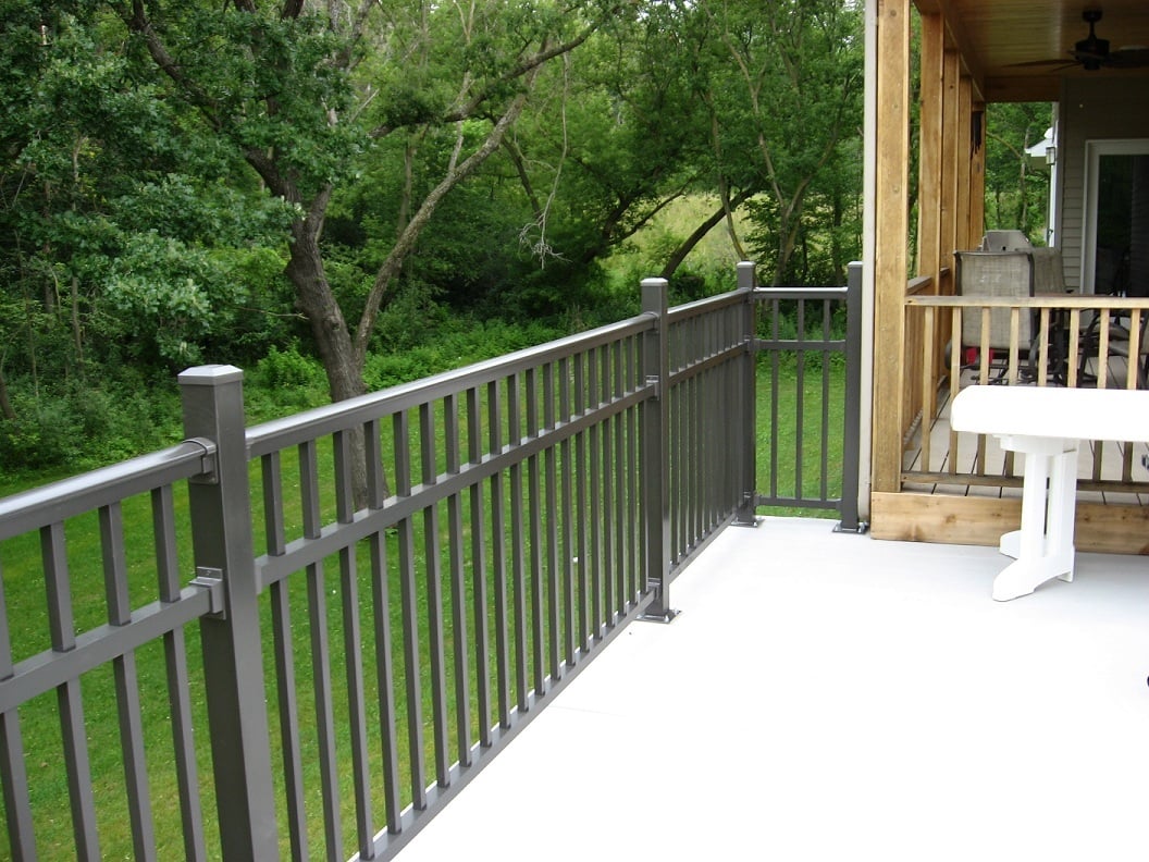 16 Types of Deck Railing Design Ideas