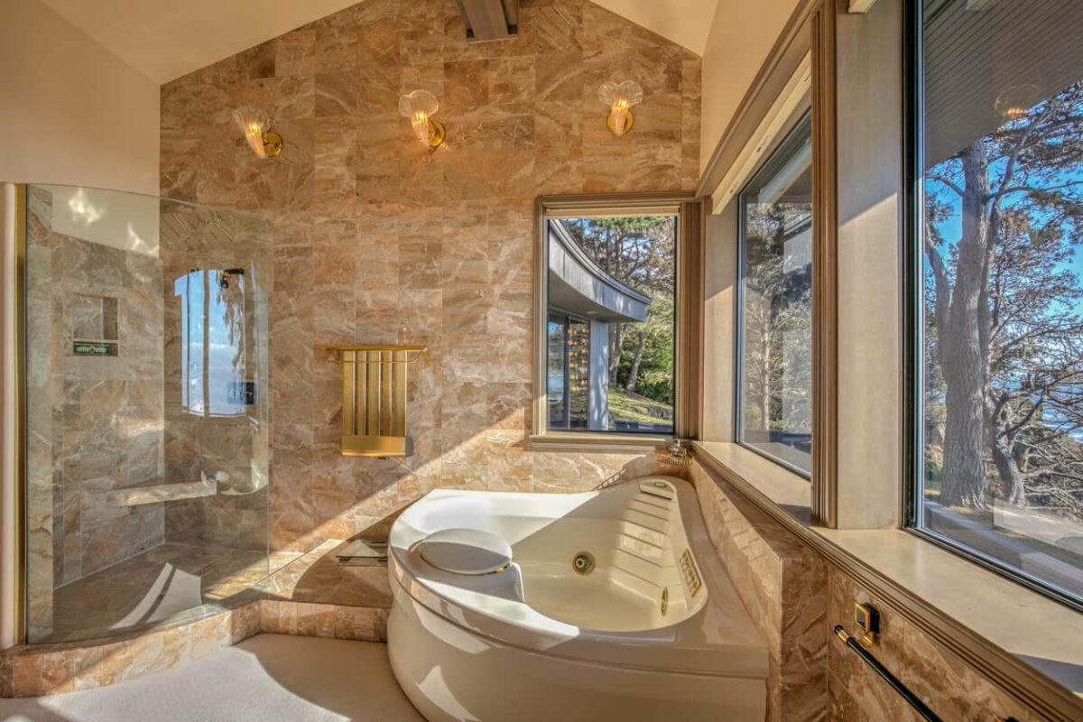 44 Transitional Style Primary Bathroom Ideas (Photos) – Page 2 – Home ...