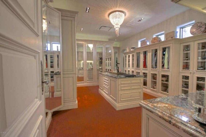 70 Awesome WalkIn Closet Ideas (Photos)
