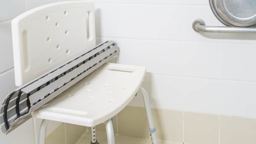 8 Features for An Elderly-Friendly Bathroom