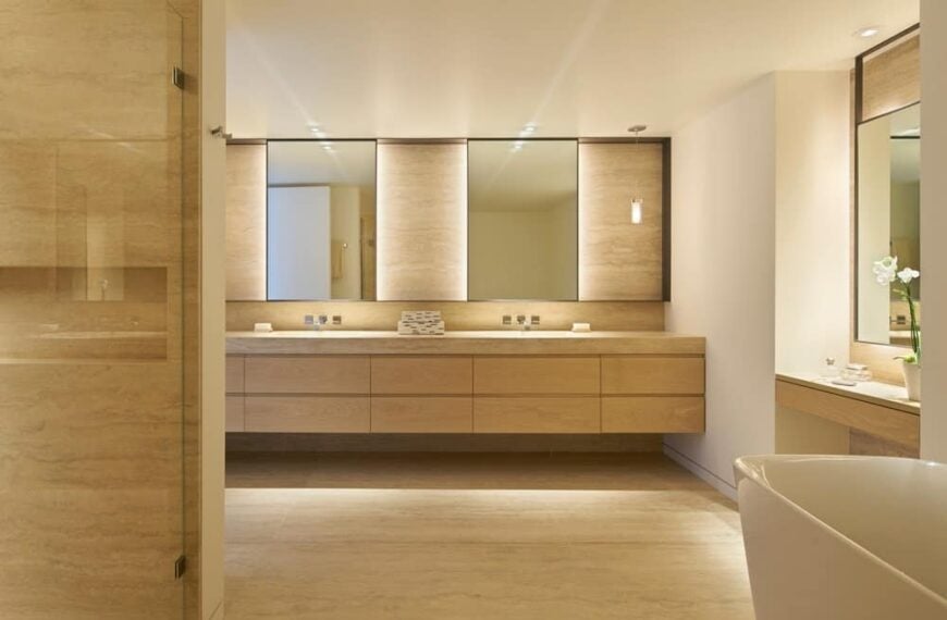 24 Primary Bathrooms Featuring Design Ideas for Double Sinks