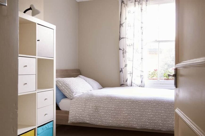 How to Feng Shui Your Bedroom (25 Rules with 17 Layout Diagram Examples)