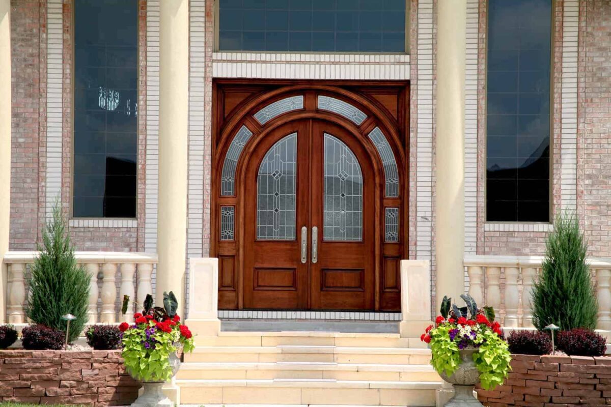 12 Types of Solid Wood Entry Doors for Your Home – Home Stratosphere