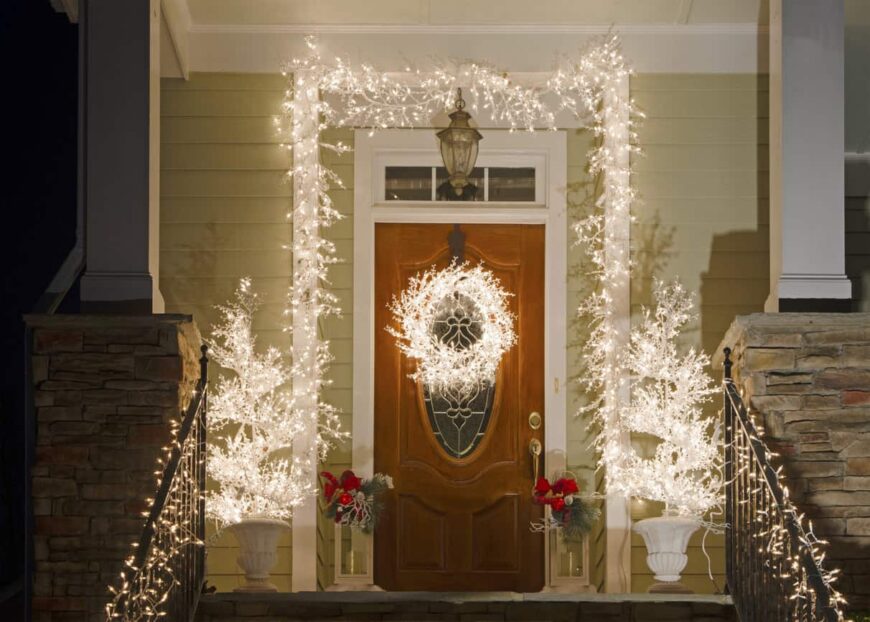 29 Types of Outdoor Christmas Lights for Your House (2021! Holiday