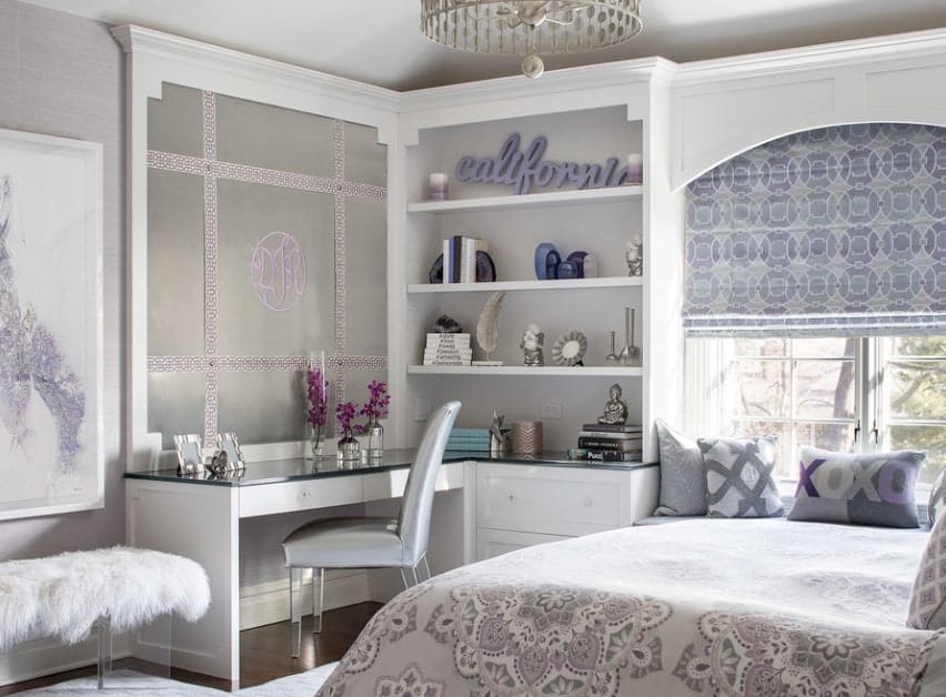 This girl's bedroom looks so romantic with its design. The desk looks very classy while the bed looks very elegant.