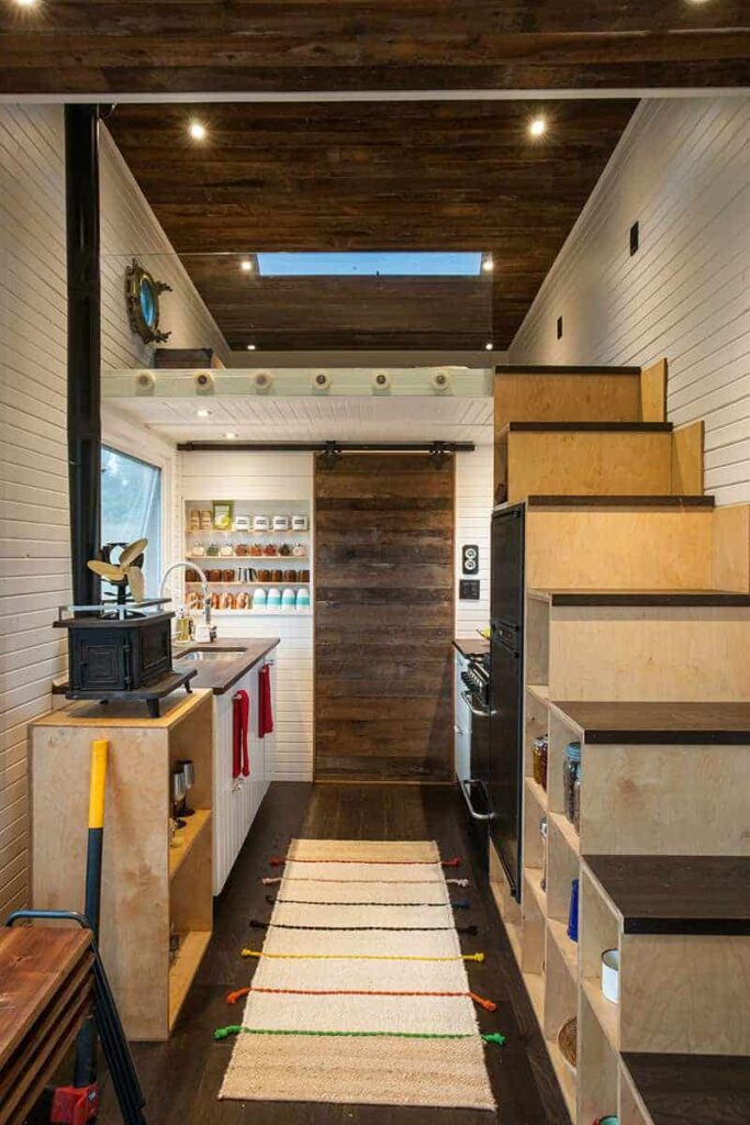 27 Clever Tiny House Kitchen Ideas (Photos) – Home Stratosphere