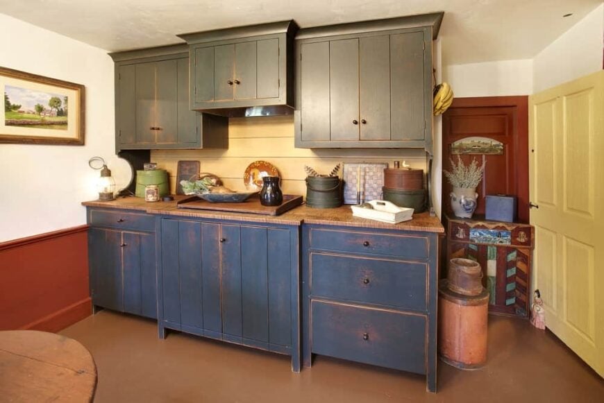 11 Different Types of Kitchen Doors