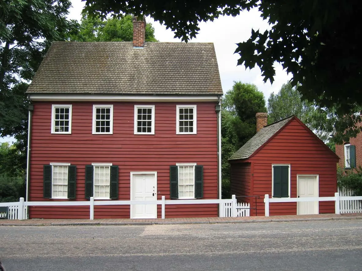 The 8 Types of Colonial Houses Explained (Plus 18 Photo Examples in