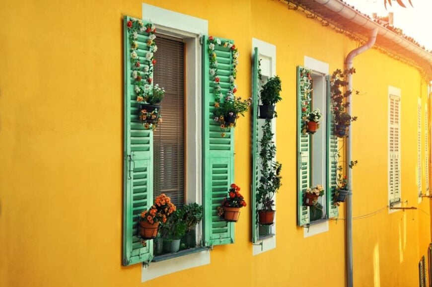 23 Outdoor Wall Art Ideas for a Stunning Exterior