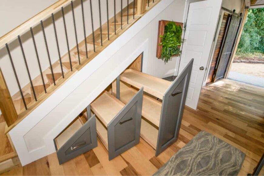 15 Tiny House Staircase Ideas (Photos) – Home Stratosphere