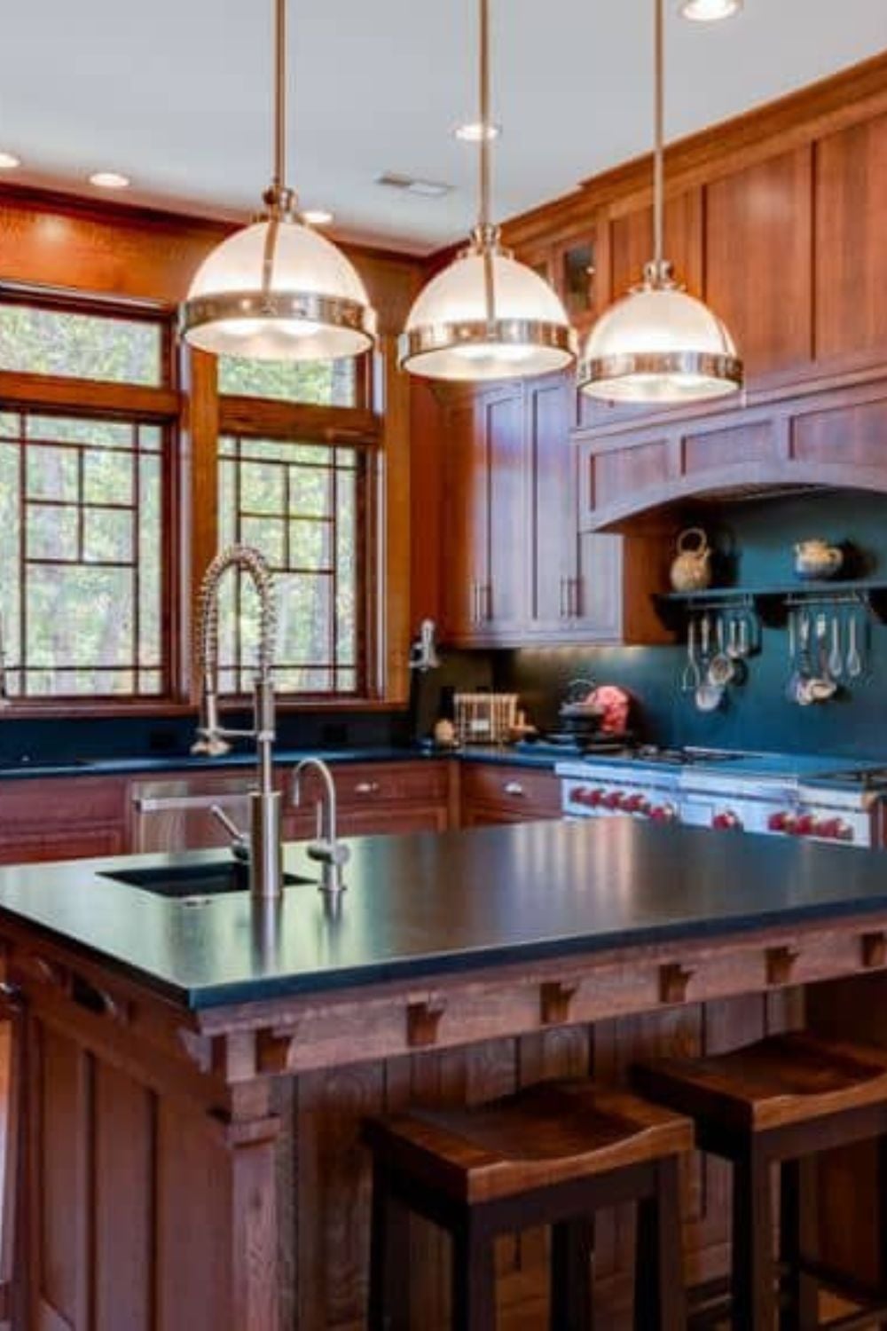 25 Trending Craftsman-Style Kitchen Ideas that Flirt with Tradition