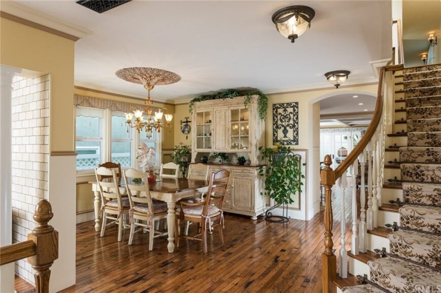 60 Victorian-Style Dining Room Ideas (Photos) – Home Stratosphere