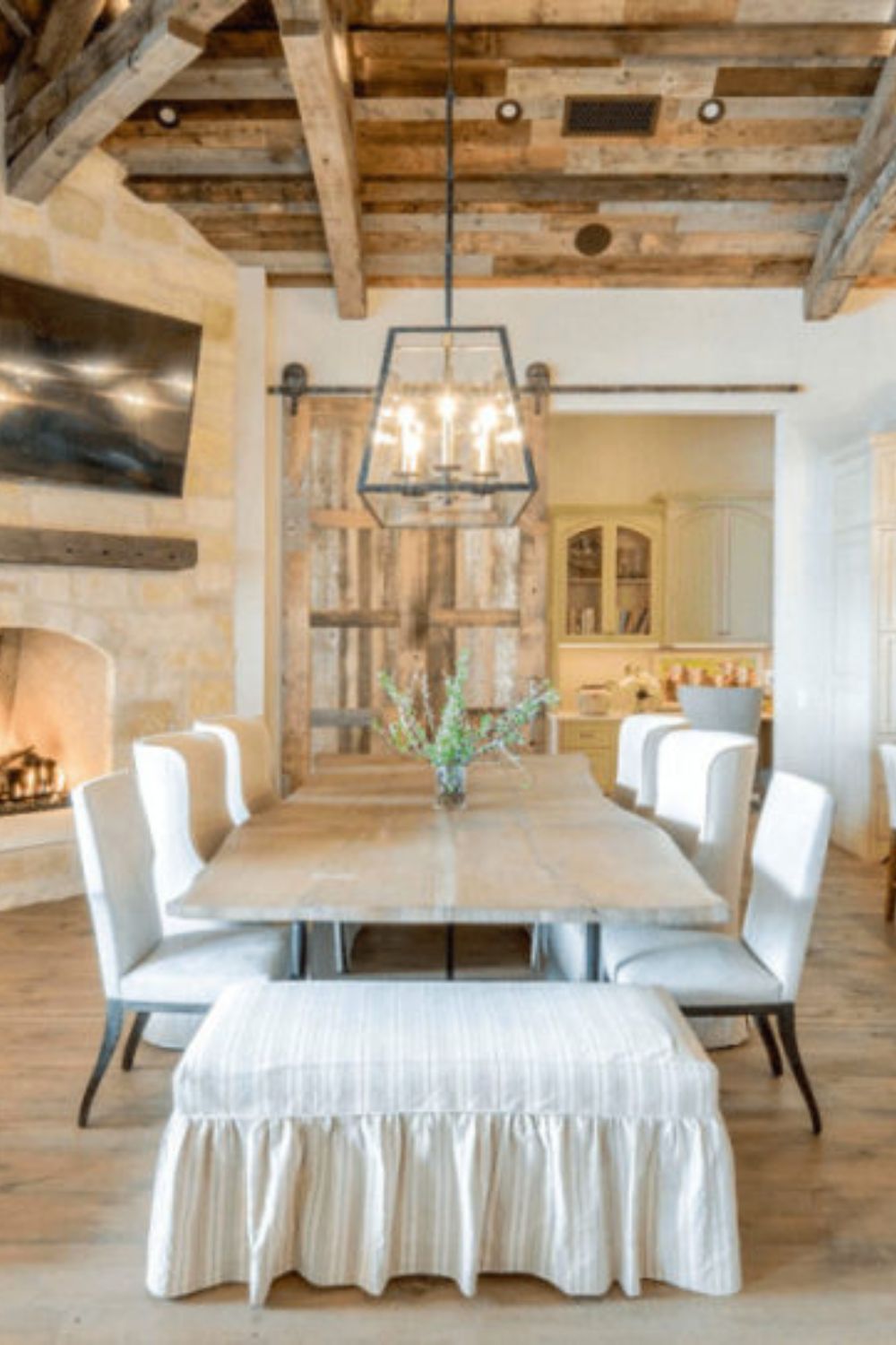 22 Farmhouse Dining Room Ideas Radiate Rustic Charm – Home Stratosphere
