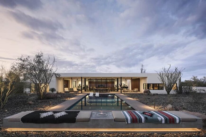 7 Southwestern Style Homes – Exterior and Interior Examples & Ideas ...