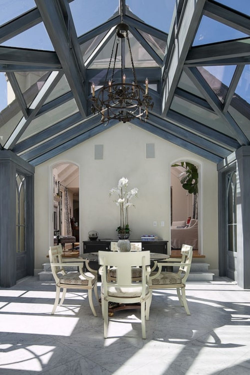 24 Celebrity Dining Rooms Showcase Stellar Design Ideas – Home Stratosphere