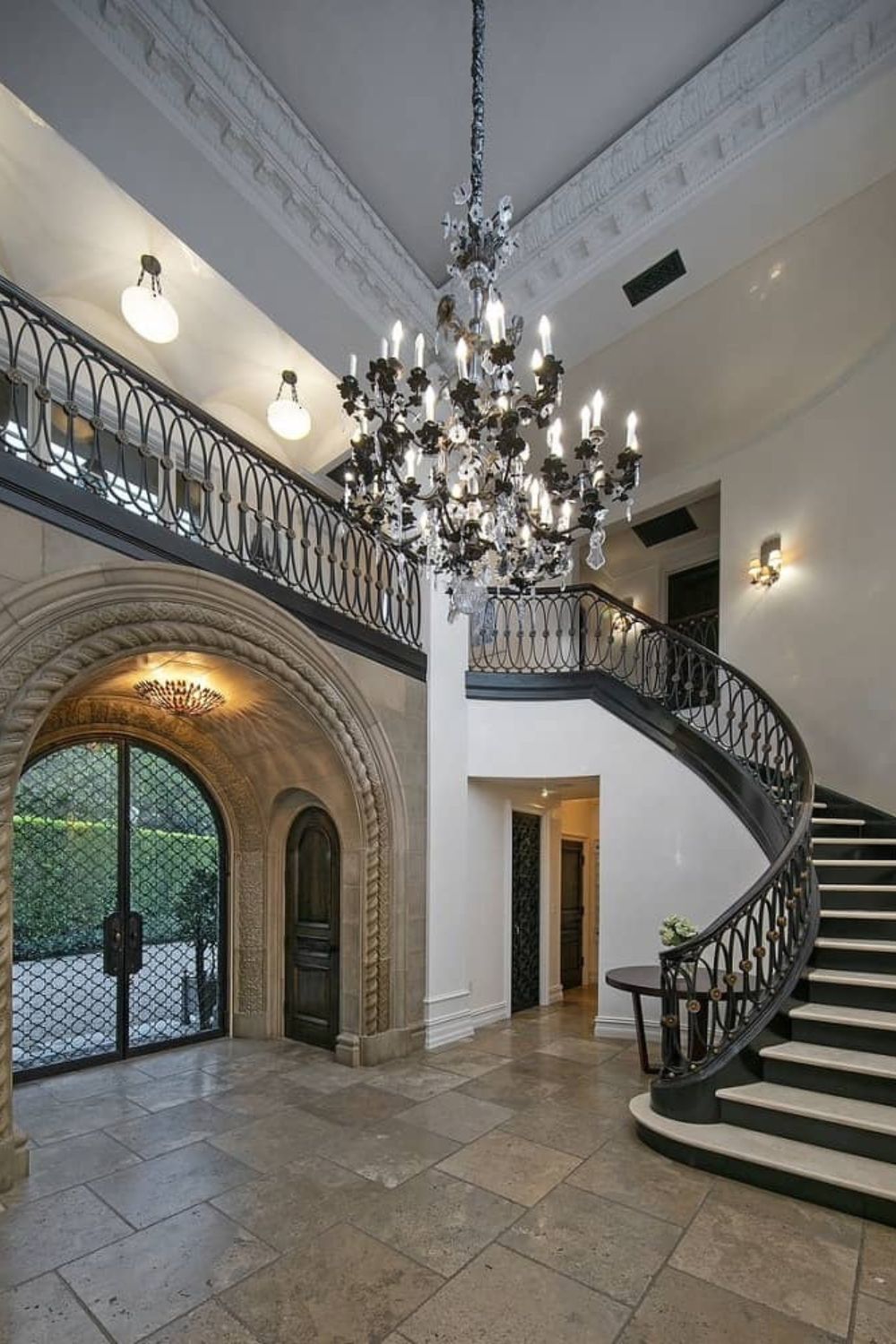 23 Celebrity Home Entry Halls that Reveal Singular Design Styles – Home ...