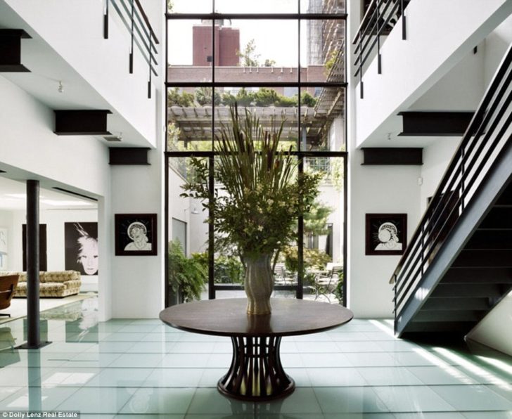23 Celebrity Home Entry Halls and Foyers - Home Stratosphere