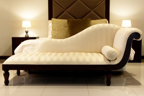 What is a Chaise Lounge? - Home Stratosphere