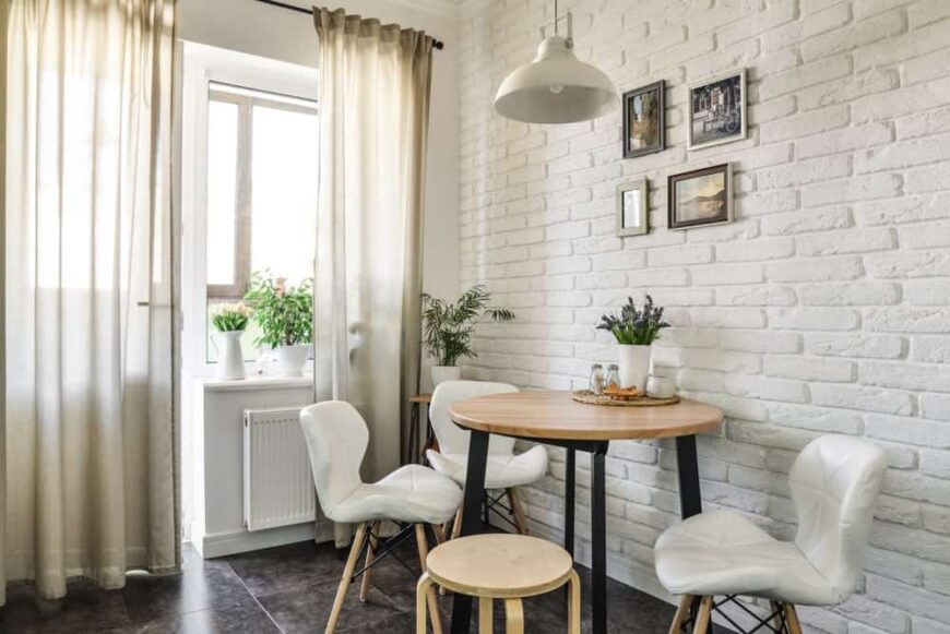 What is the Average Size of Dining Rooms in the USA? Details Here