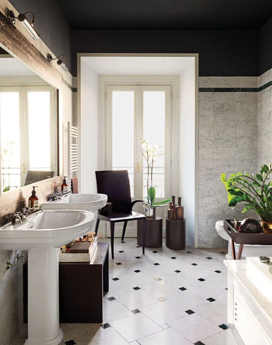 15 Black and White Bathroom Decor Ideas That Embrace Sleek Style