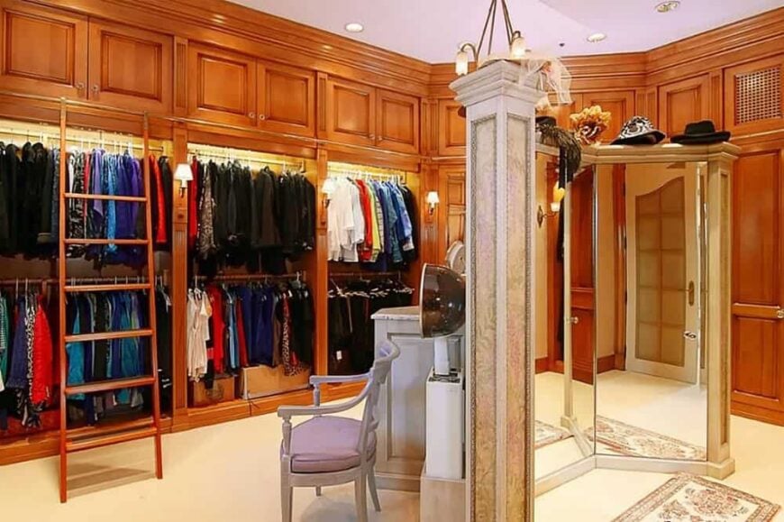 Richard Freeland's Mansion in Fort Wayne, IN (Listed for 30 Million)