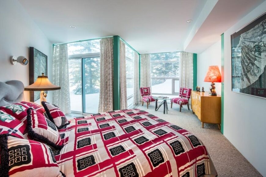 Contemporary Glass House in Vail Village – Home Stratosphere