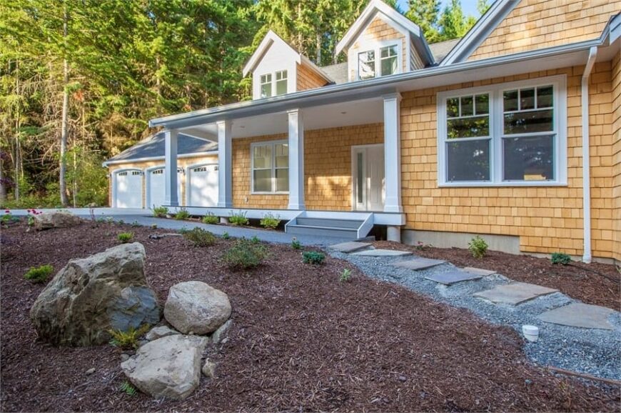 Single-Story 4-Bedroom Cape Cod Style Home with Three-Bay Garage (Floor ...