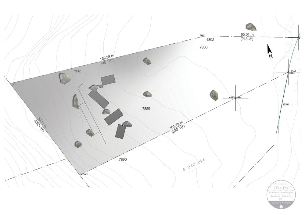 This is an illustration of the schema implantation for the house and its surrounding landscape.