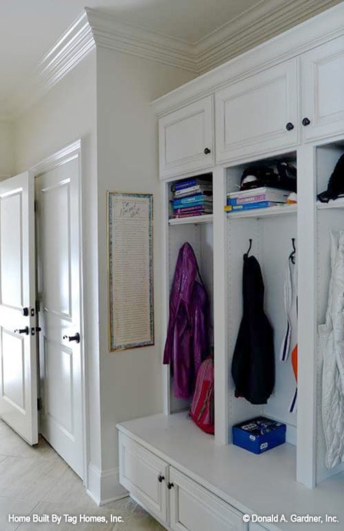 Elegant Hallway Design with Seamless Storage Solutions