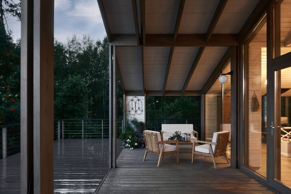 Modular house on slope living area.