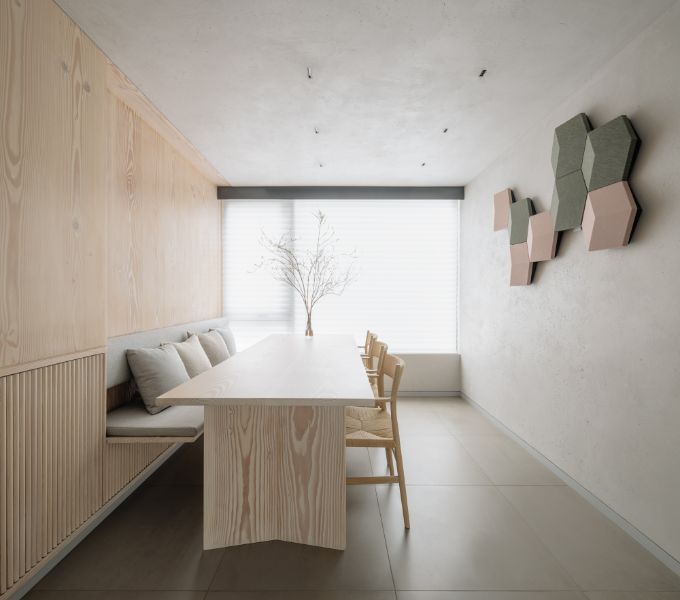 Urban cottage multifunctional dining area.