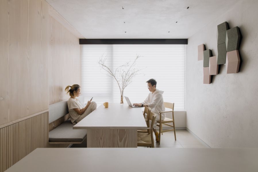 Urban cottage dining area.