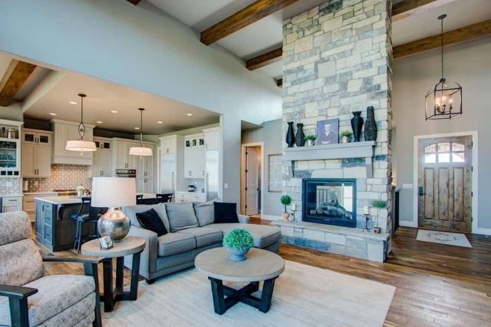 Step Inside This Single-Story 2,263 Sq. Ft. Mediterranean Style 4 ...