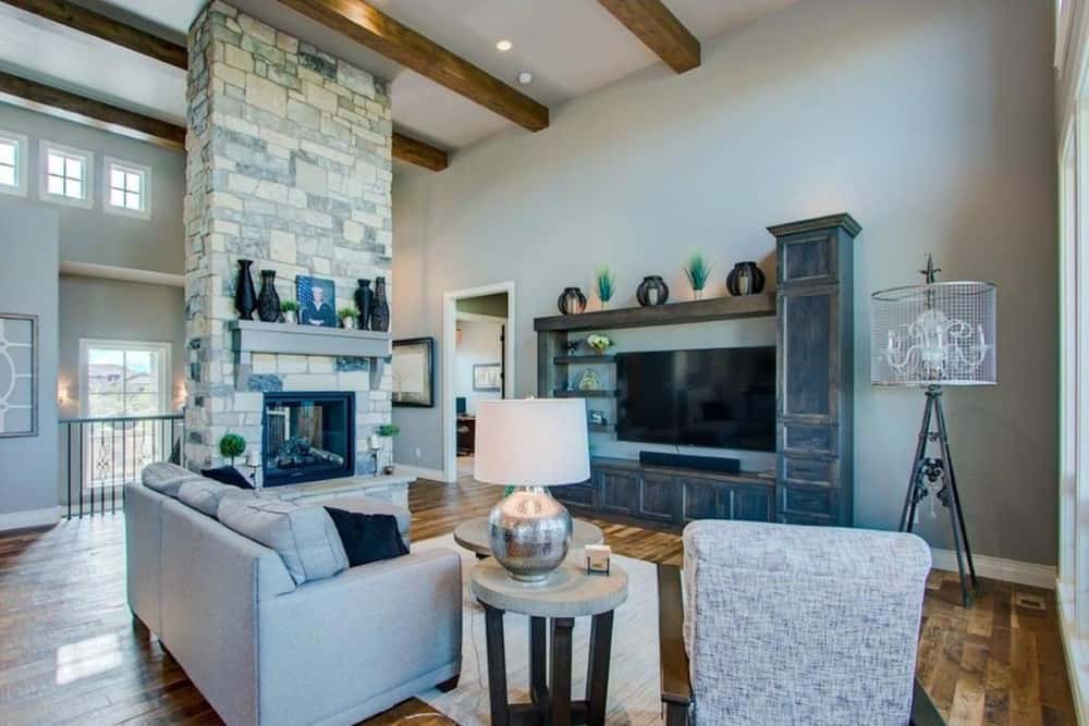 Step Inside This Single-Story 2,263 Sq. Ft. Mediterranean Style 4 ...