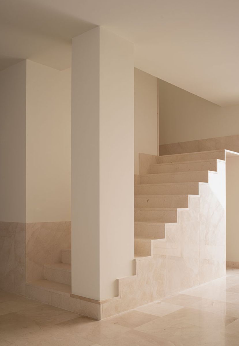 The core of the staircase, located in the geometric center of the house.