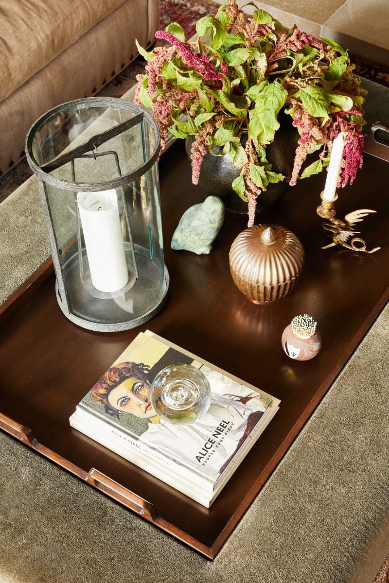 The living space center table inspired in the fairytale design. Image courtesy of Toptenrealestatedeals.com
