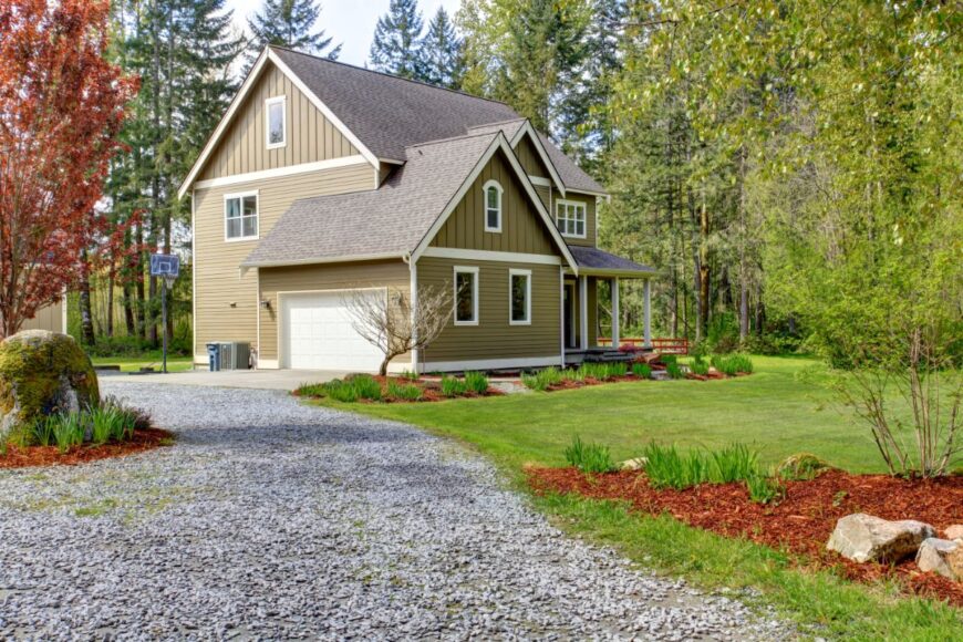 12 Different Types of Gravel for Driveways That Deliver on Both Price ...