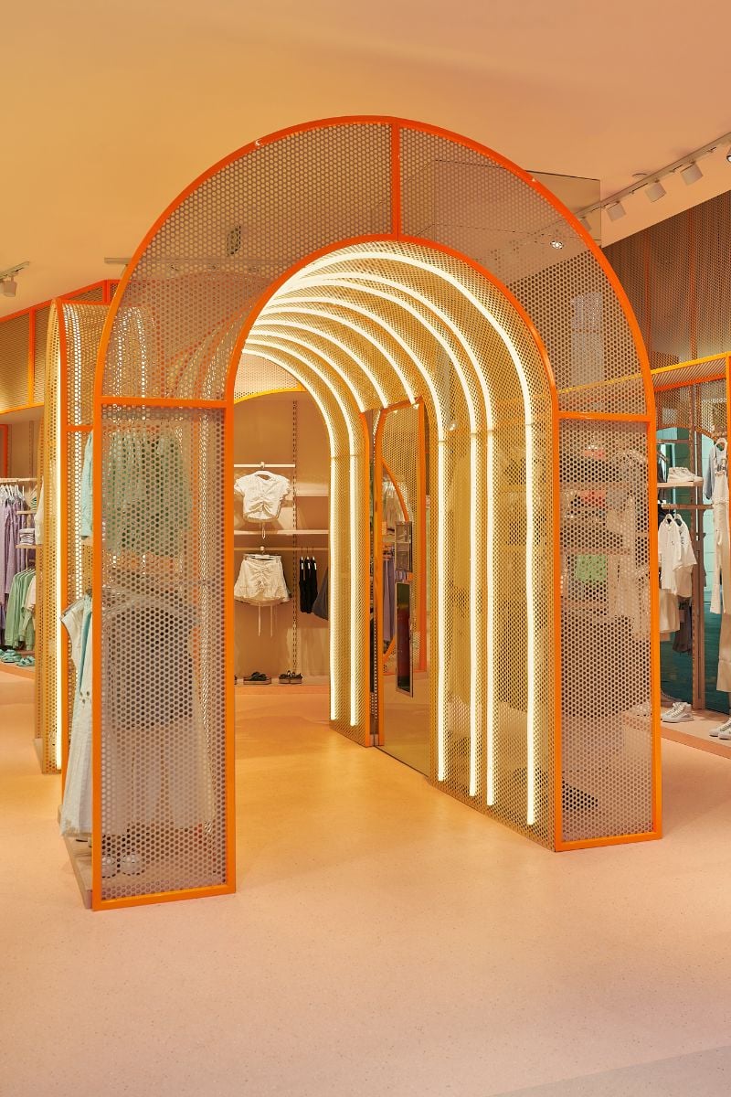 The main entrance with backlit tunnel that dislodges the visitor.