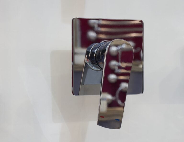 14 Different Types of Shower Diverters to Control the Flow