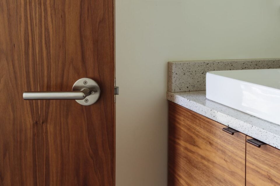 11 Different Types of Bathroom Doors