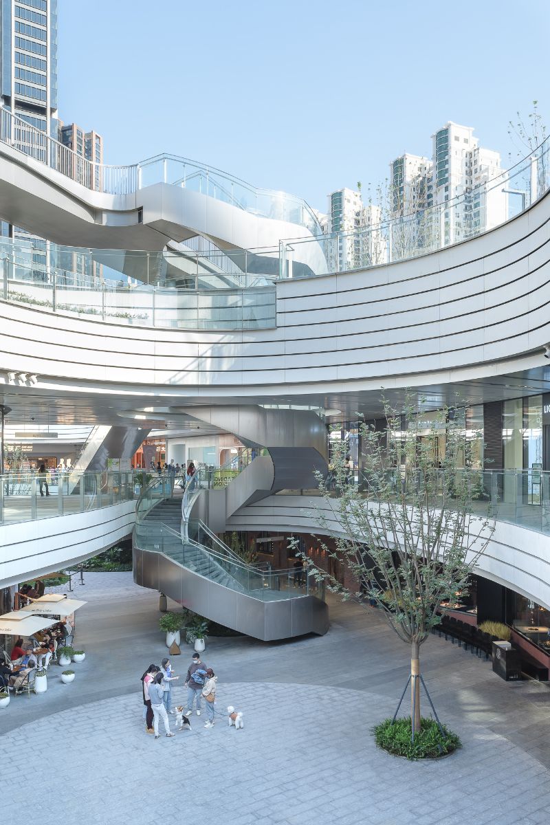 Shanghai Suhe MixC World New Urban Green Land Blends heritage, culture and retail by Kokaistudios.