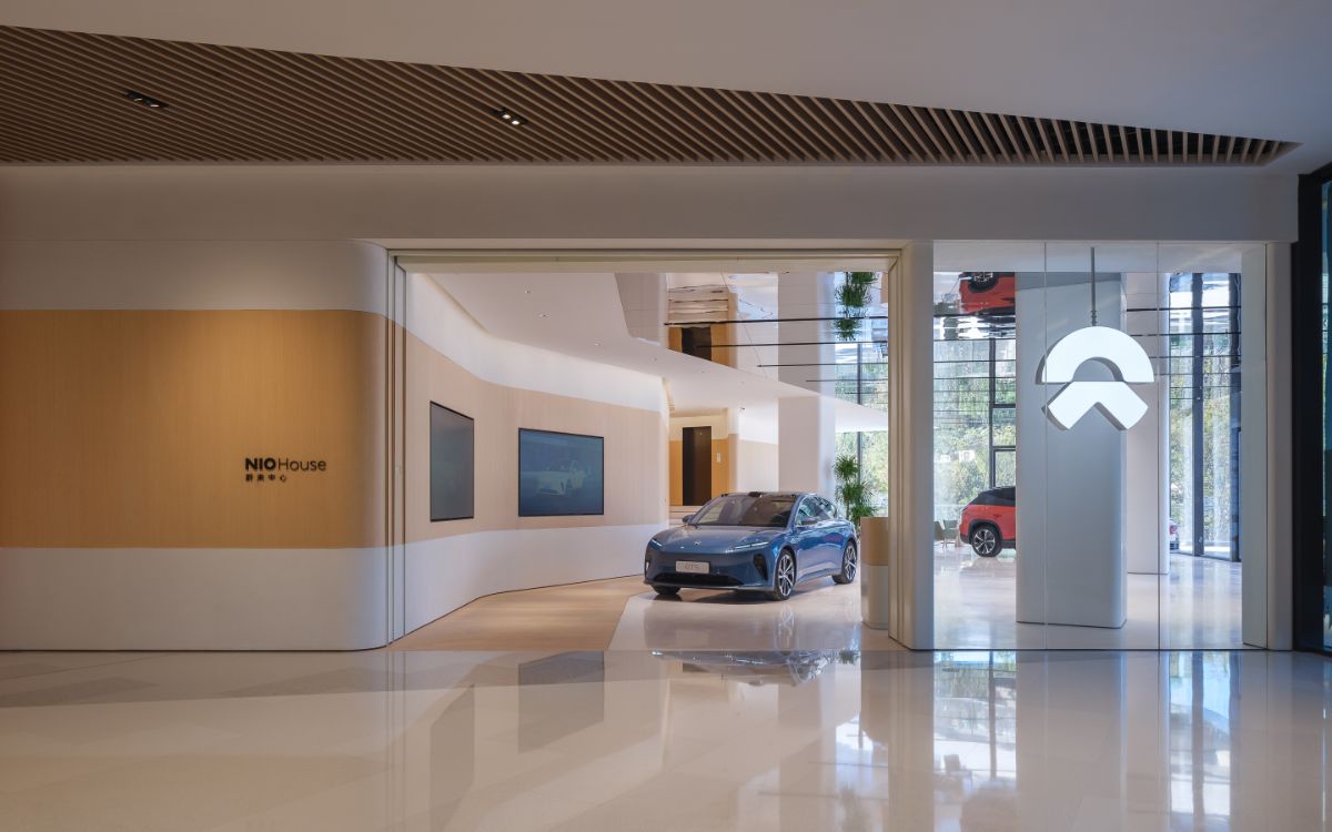 The car show room located at the first floor of the building.
